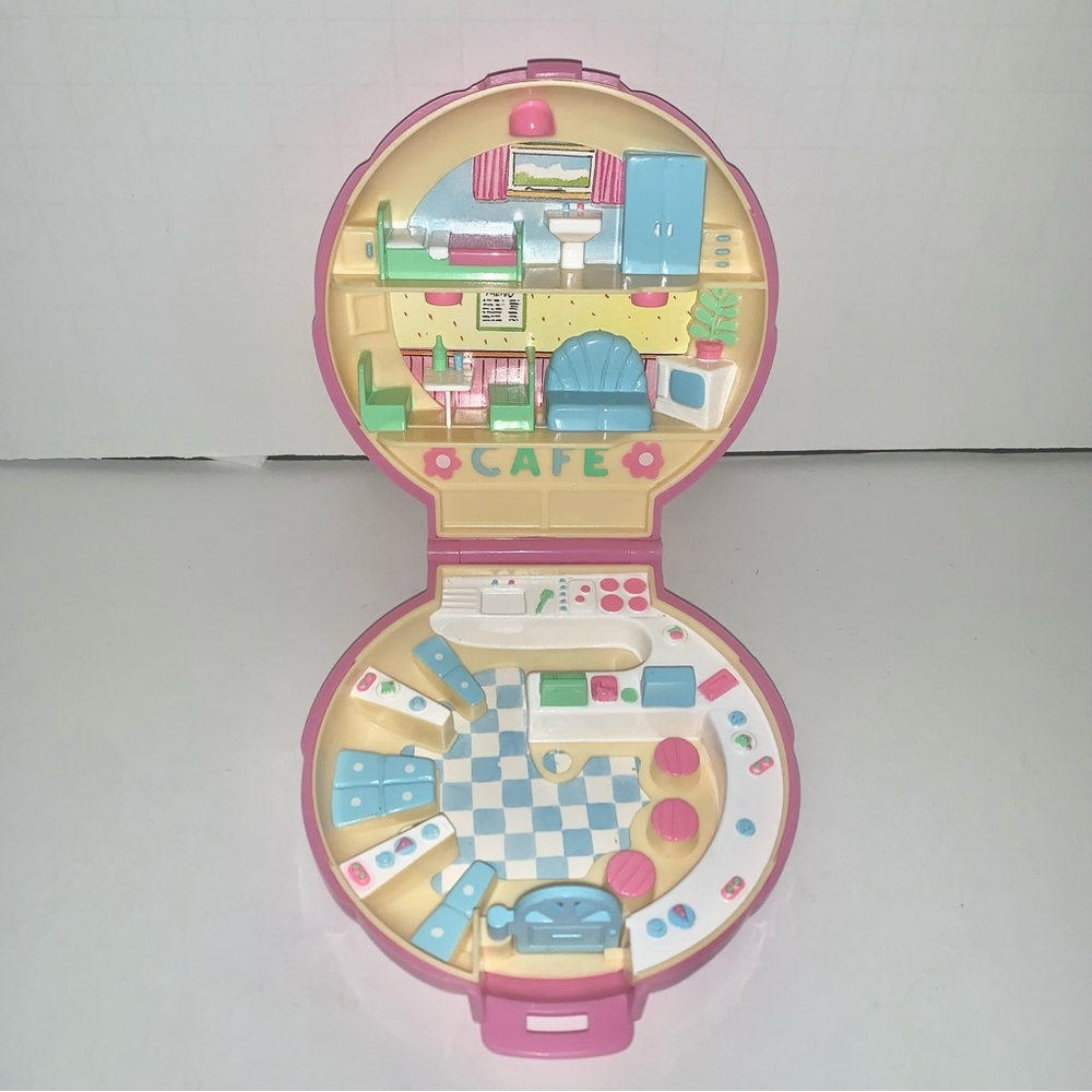 1989 Bluebird Polly Pocket Polly’s Cafe Compact